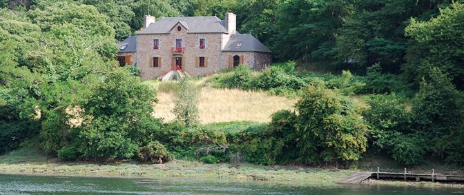 Maison de l'estuaire à Plourivo dans la forêt de Penhoat Lancerf
